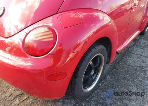 2000 Volkswagen New Beetle Gls Tdi z USA, uszkodzony, nr VIN 3VWCF21C9YM466984